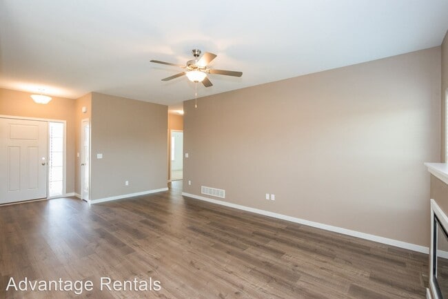 Foto del edificio - 5 br, 3 bath House - 4068 Lillian Street