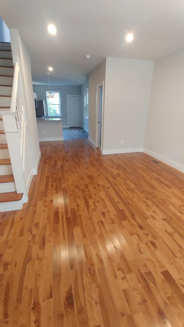 Building Photo - 3 Bedroom 1.5 Bathroom House for Rent