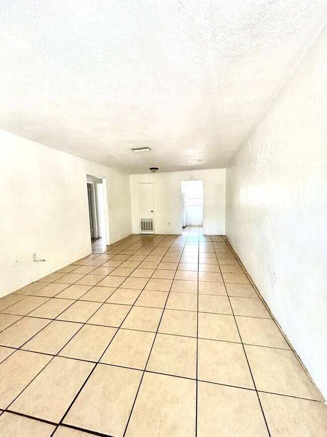 Foto del edificio - 1225 Kennedy Rd
