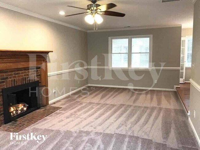 Foto del edificio - 3220 Ivy Creek Rd