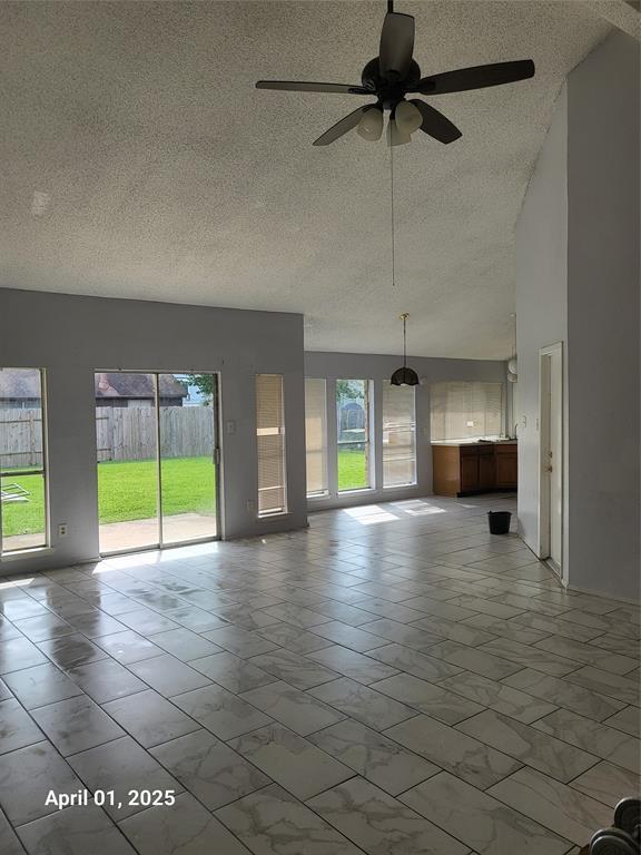 Building Photo - 2426 Doverglen Dr