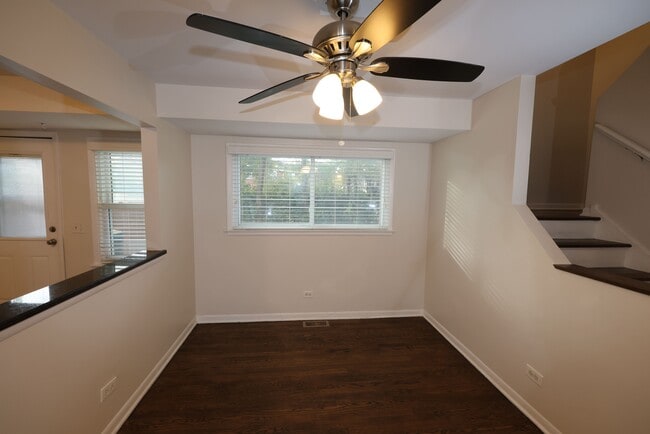 Foto del edificio - 503 E Valley Ln