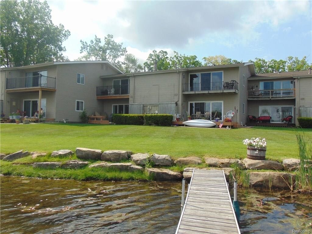 Primary Photo - 4912 Lake Point Dr