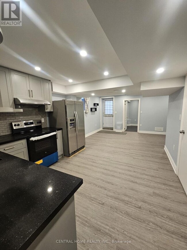 Building Photo - 45 Wildmoor St