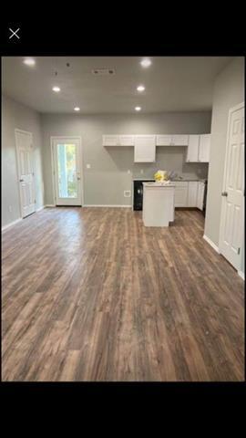 Foto del edificio - 9 Bowling Ln