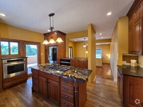 Building Photo - 1329 Tano Ridge Rd