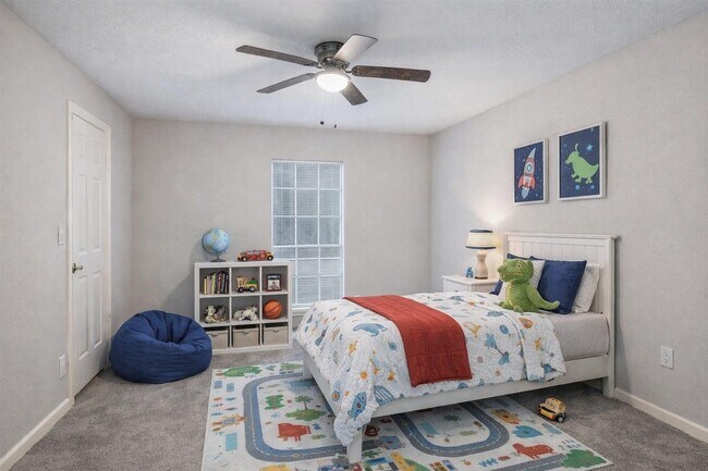 Foto del edificio - 1702 Athens Dr