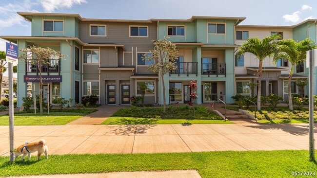 Building Photo - Rarely Available 3BR/3.5BA/1car garage + 1...