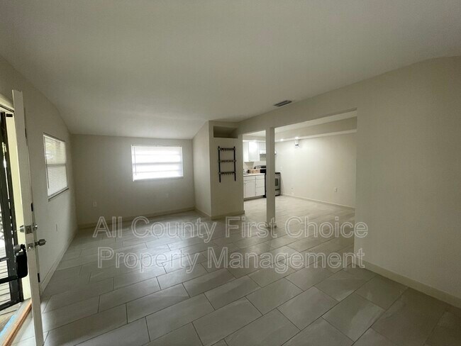 Foto del edificio - 6224 28th St N