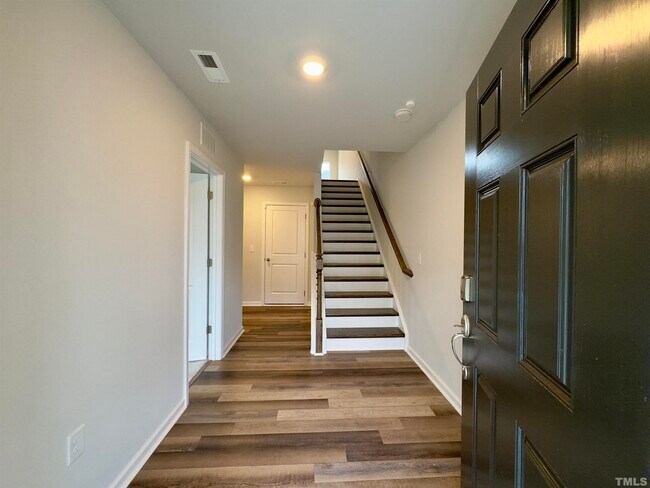 Building Photo - 3104 Brellon Ln