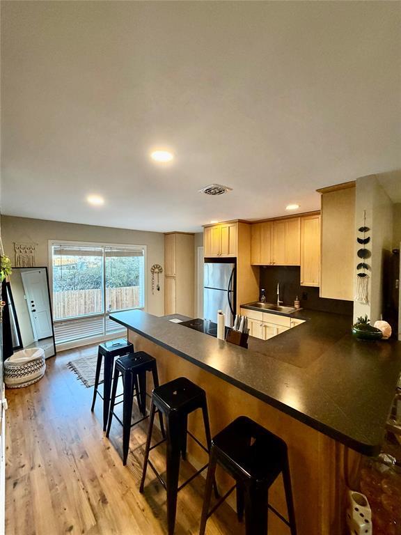 Foto del edificio - 5332 Balcones Dr