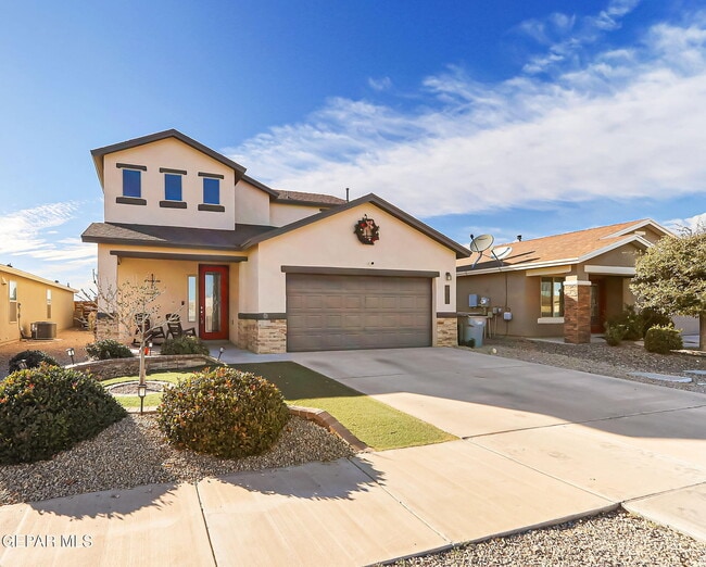 Building Photo - 3921 Desert Dunes Dr