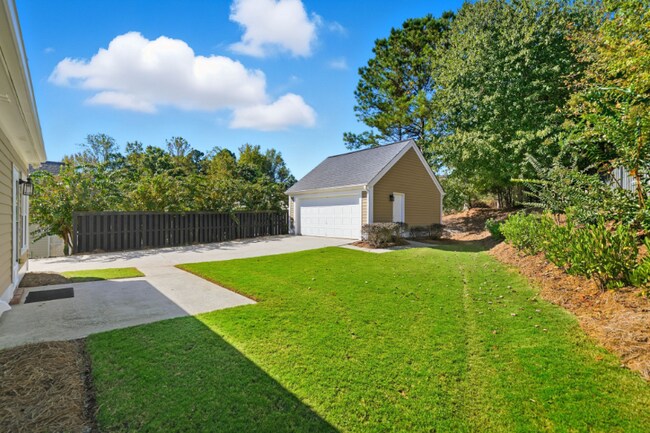 Foto del edificio - 202 Evergreen Trce