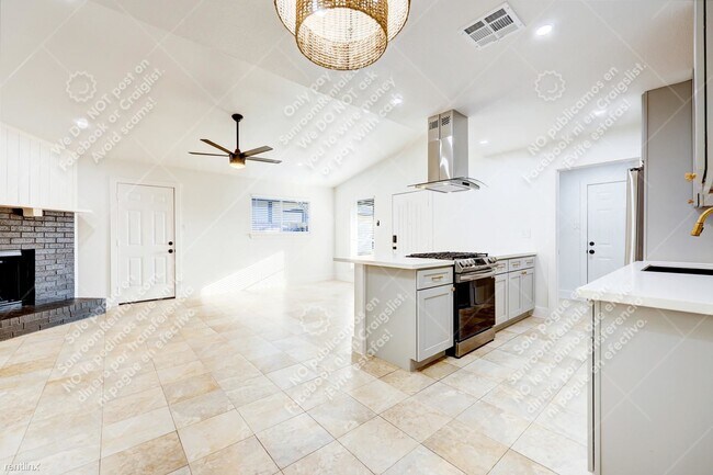 Foto del edificio - 2 br, 1 bath Duplex - 11411 Ptarmigan Dr A A