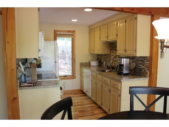 Foto del edificio - 848 Cove Dr
