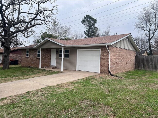 Building Photo - 1301 White Rd