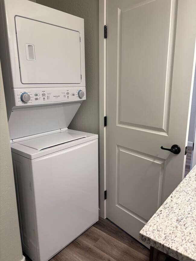 Foto del edificio - 1 Bedroom, 1 Bath in Central Point
