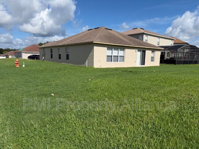 Building Photo - 1153 Elderberry Dr