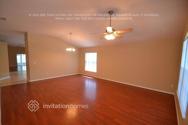 Building Photo - 2055 Golden Ivy Way