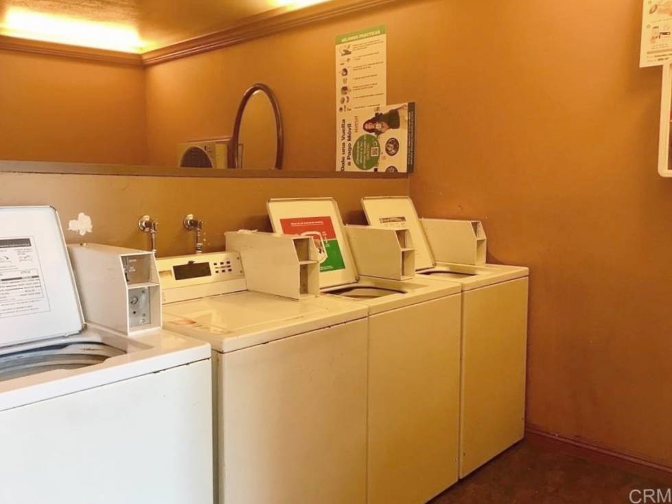 Laundry Facility - 1051 Rock Springs Rd