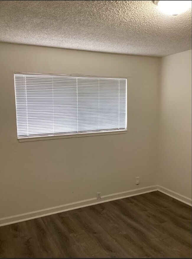 Foto del edificio - 615 Rancheria Dr