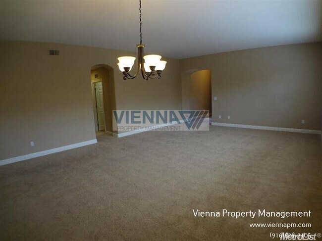 Building Photo - 2101 Pimlico Ct