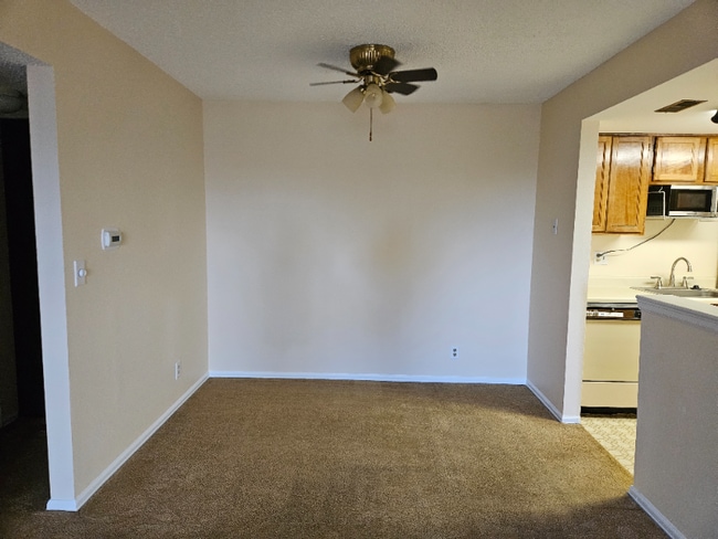 Foto del edificio - 912 Tenderfoot Hill Rd