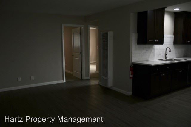 Foto del edificio - 1126 W 9th St