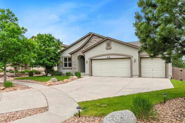 Building Photo - Stylish Cordera Ranch with Finished Baseme...