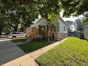 Building Photo - 4635 Towle Ave