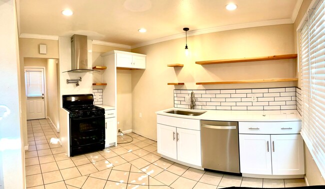Photo - 17716 Jersey Ave Apartment