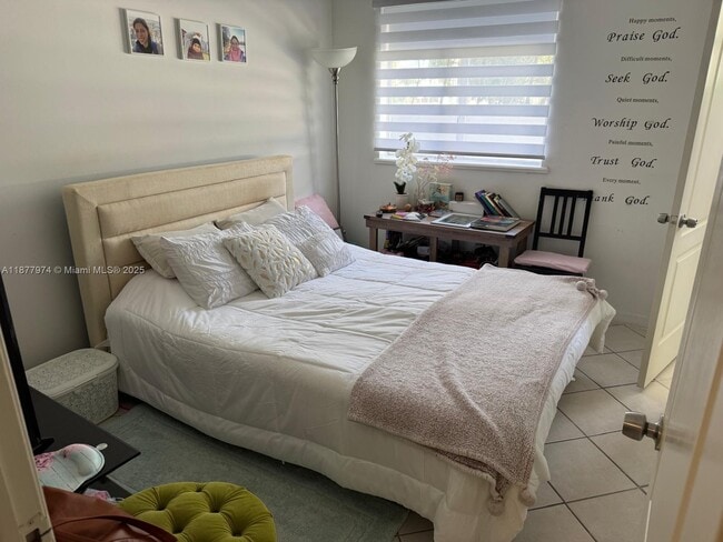 Foto del edificio - 3051 SW 27th Ave