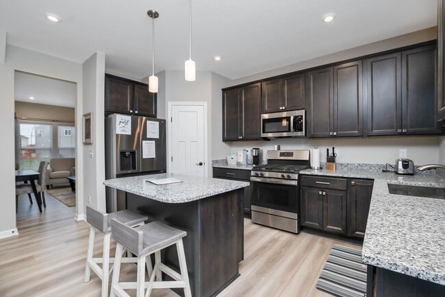 Building Photo - 5762 Azra Ct