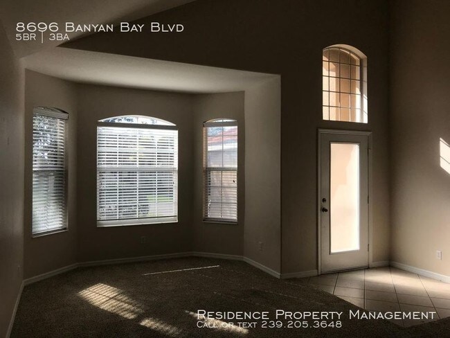 Building Photo - 8696 Banyan Bay Blvd
