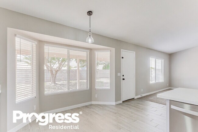 Building Photo - 8145 E Encanto St