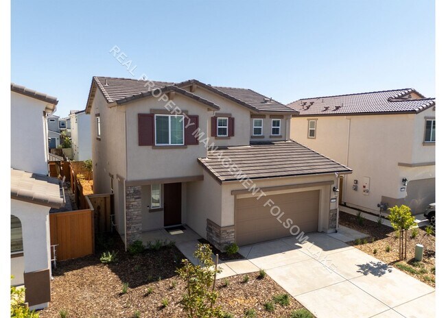 Foto del edificio - New 3 bedroom 2.5 bath Home in the Riverbl...