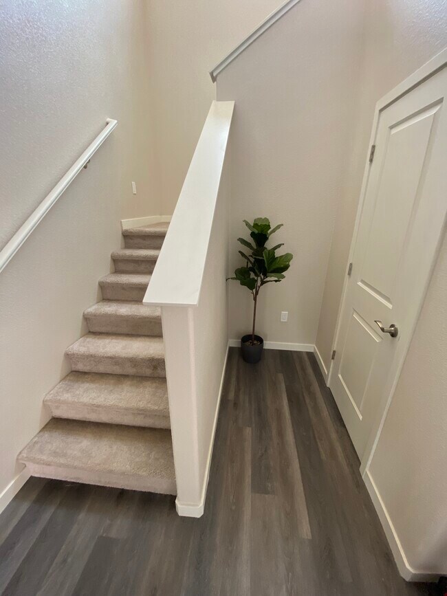 Foto del edificio - 3481 E Garden St