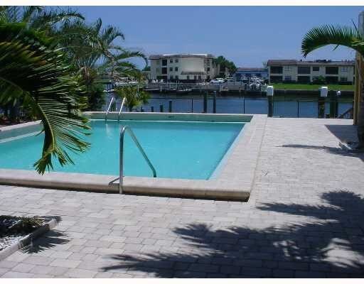 Foto del edificio - 308  Northlake Drive 6