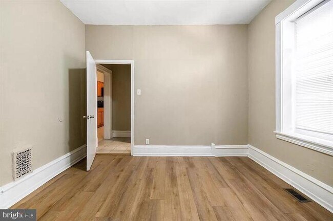 Building Photo - 619 E Chelten Ave