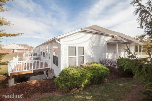 Primary Photo - 2 br, 3 bath Condo - 6554 Mallard Lake