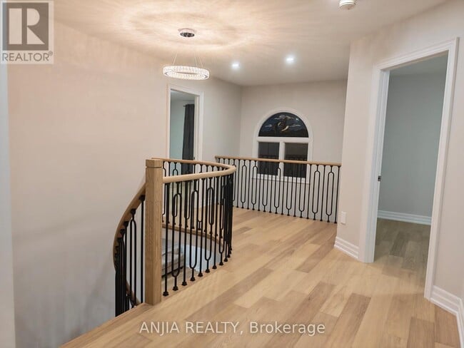 Building Photo - 5 Janna Ct