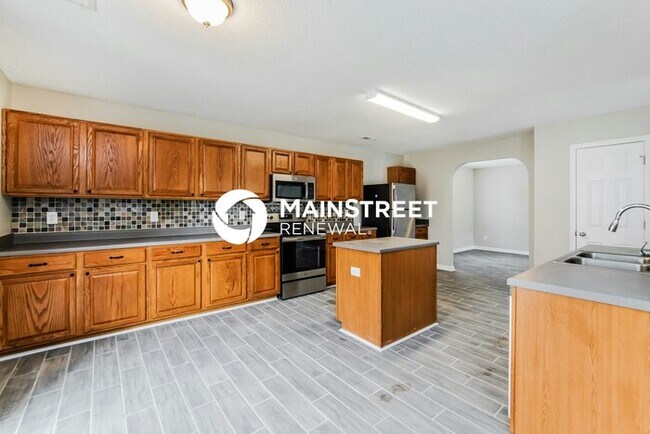 Foto del edificio - 4 Bedroom Pet-Friendly Home in KNIGHTDALE, NC with Main Street Renewal