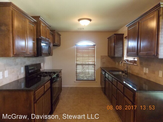 Foto del edificio - 3 br, 2 bath House - 11600 Sw 9th st