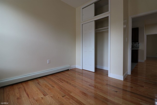 Foto del edificio - 452 Suydam St