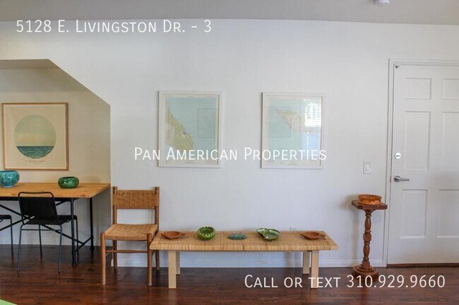 Foto del edificio - 5128 E Livingston Dr