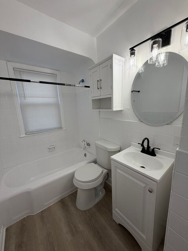 Foto del edificio - 3 bedroom Fully renovated Westside Bungalow