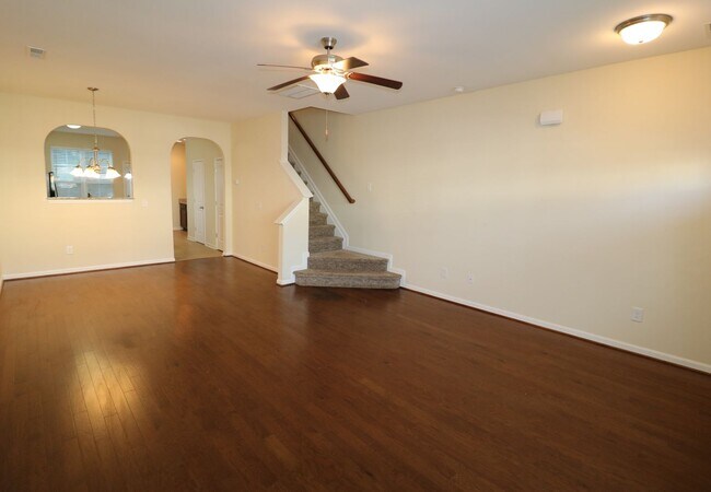 Building Photo - 5331 Farm House Trail