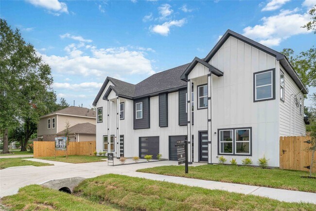 Foto del edificio - 5420 Lynnfield St