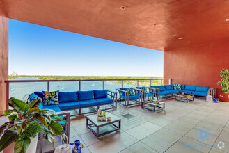 Building Photo - 777 N Ocean Dr