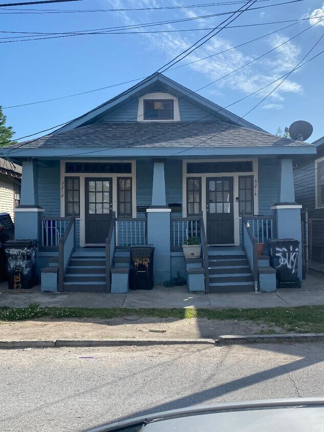 Foto principal - 3212 Toulouse St